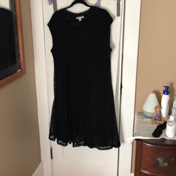 Dress Plus Size - Picture 1 of 4